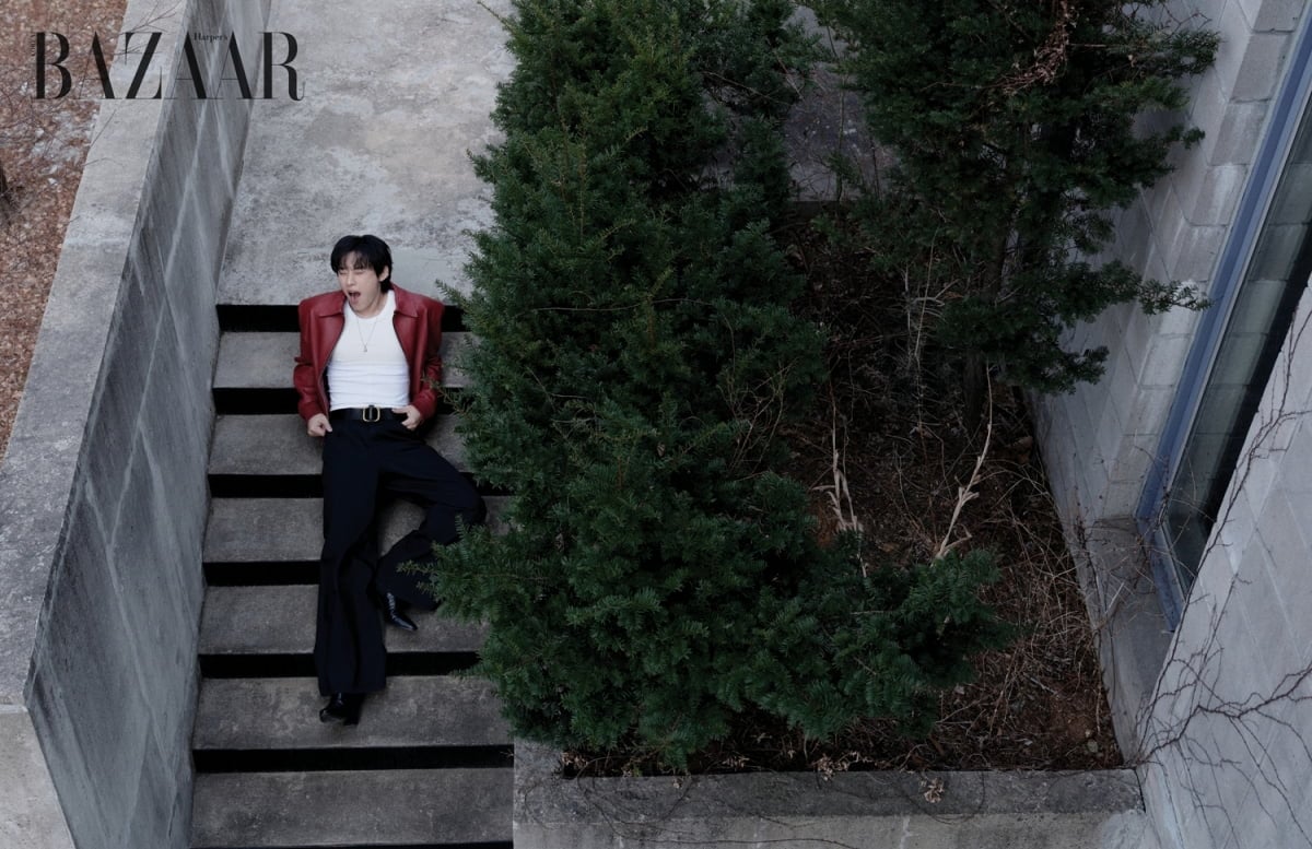 배우 김성철, '하퍼스 바자' 4월 호 공개 