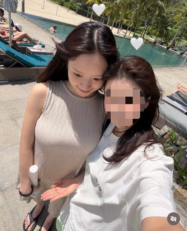 김지영, 비키니 입고 D라인 자태…CEO 남편이 보면 깜짝