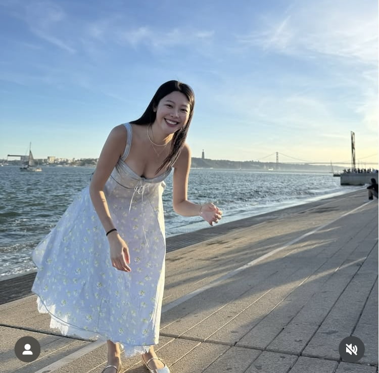 '솔로지옥3' 최혜선, 한국 떠났다…해외가니 과감한 노출