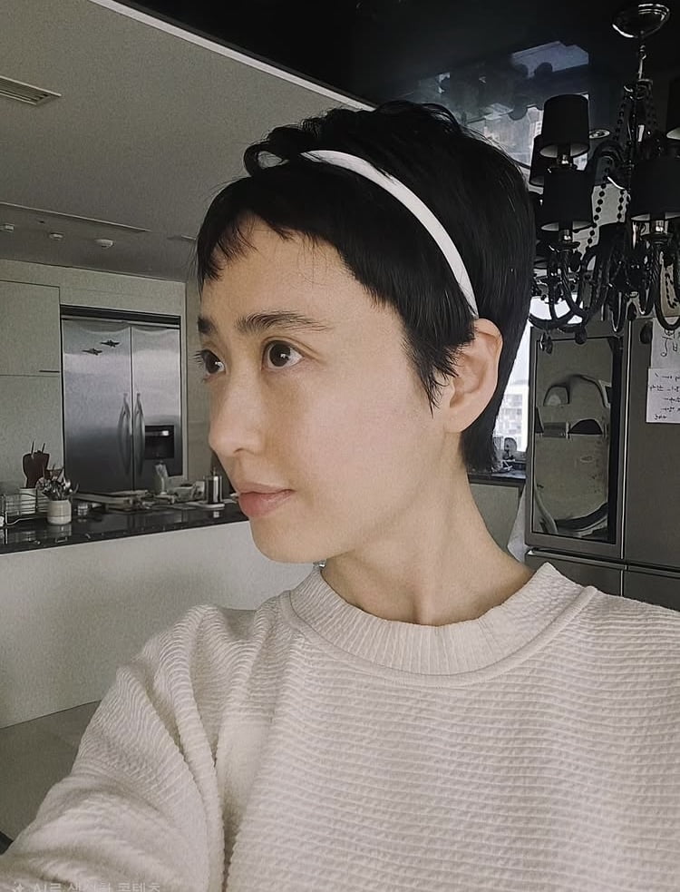 김민정, 위풍당당한 숏컷…데뷔 이래 제일 파격적