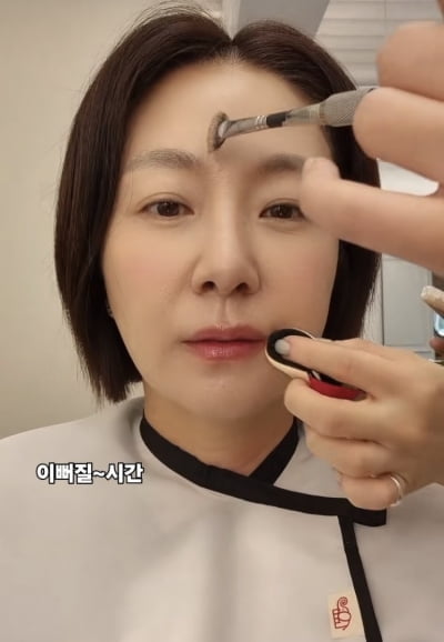 김지혜, 90평대 한강뷰 집주인의 나들이…메이크업 과정 전격 공개