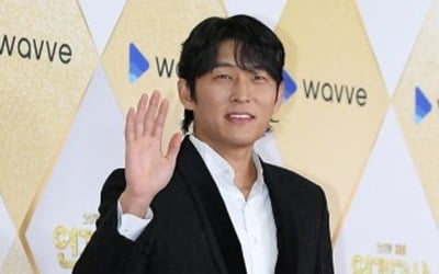 고준, 오늘(5일) ♥비연예인 신부와 결혼…"안정되게 해주는 사람"