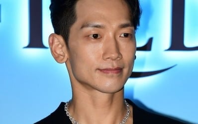 연예인 호의호식 논란 불거졌는데…"차원이 다른 여행 " 반환점 돈 '크레이지 투어' [일문일답]