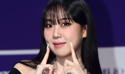 이영지, 눈 성형 고백…무대서 선글라스 왜 꼈나 했더니