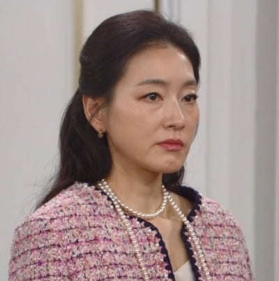 '48'세 박진희, 관리를 얼마나 받길래…♥판사와 결혼 13년 차에 물광 피부 자랑 ('붉은진주')