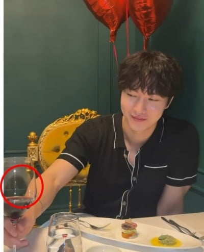 King 아닌 Queen…'결혼' 이민호, 6월에도 '♥럽스타' 한창이었다