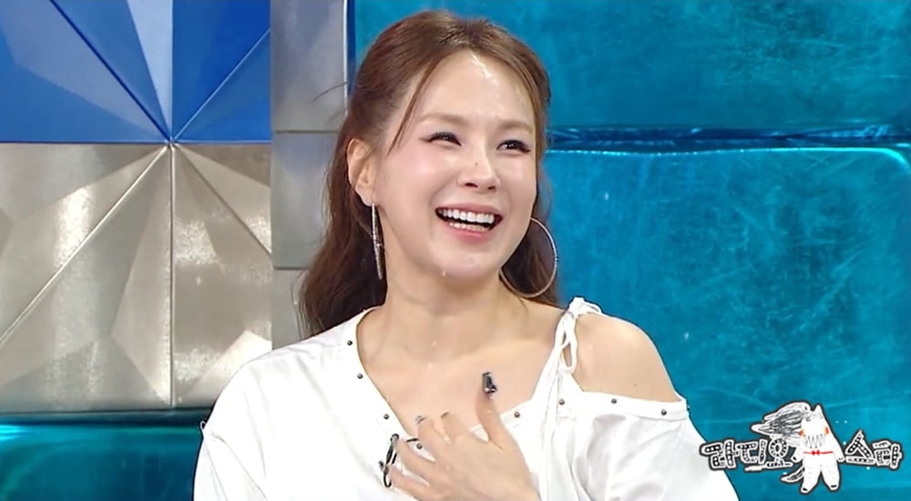 가수 채연이 부모님에게 건물과 외제차를 선물했다.  MBC ‘라디오스타’