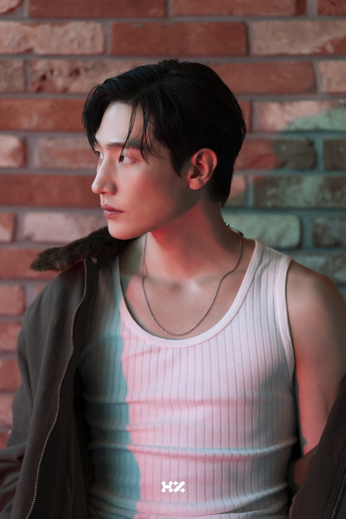 배우 노상현이 화보 촬영장에서 독보적인 아우라를 뽐내고 있다./사진=하이지음스튜디오 제공