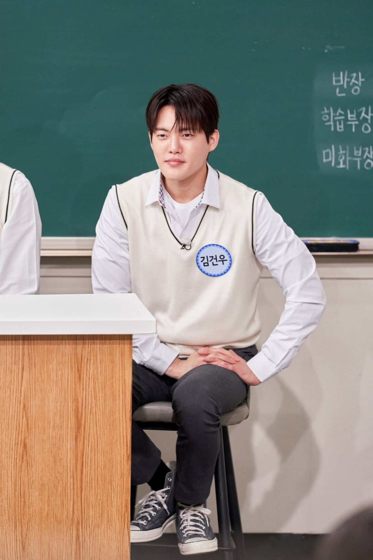 JTBC '아는 형님'에는 뮤지컬 '스윙 데이즈_암호명 A'로 돌아온 정상훈, 신성록, 김건우가 출연한다.  / 사진=JTBC '아는 형님'