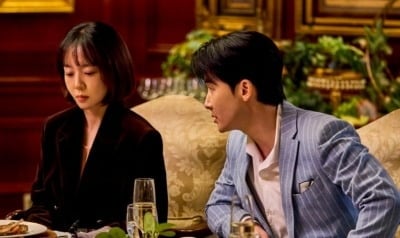 암수정, 남편에게 외도 걸렸다…불륜남과 삼자대면, 밀담에 굳어진 표정 ('건물주')