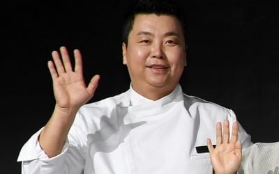 셰프계 폭력 사태 터졌다…이유 없이 뺨 때려, 촬영 중 돌발 상황 "뭐 하는 거야" ('1박2일')