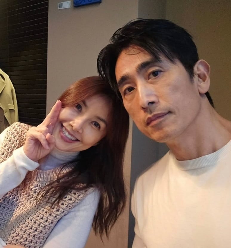 배우 신애라 차인표 부부의 다정한 모습 / 사진 = 신애라 SNS