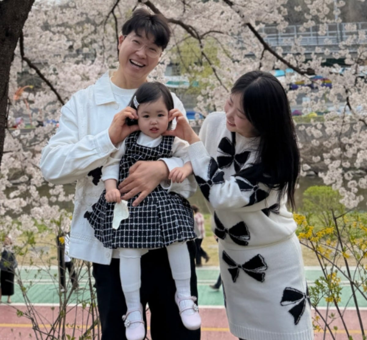 방송인 박수홍과 그의 아내 김다예가 봄맞이 나들이를 인증했다. / 사진=김다예 SNS