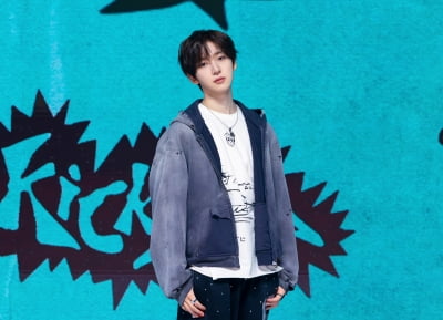 '전원 성인' 킥플립 막내 동현 "내가 보기에도 남자다워진 듯"