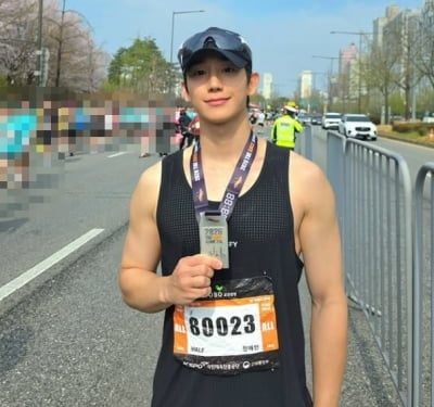 정해인, 38년 만에 '인생 처음' 기록했다…인생 왜 이리 열심히 살아