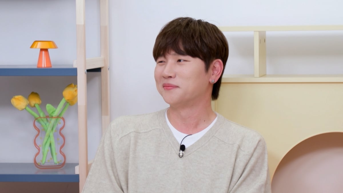 KBS2 ‘옥탑방의 문제아들’에는 의외의 찐친케미를 자랑하는 가수 케이윌과 모델 출신 배우 안재현이 출연한다. / 사진=KBS2 ‘옥탑방의 문제아들’