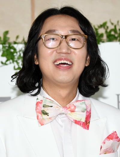 '전수민♥' 김경진, 결혼 6년 만에 쌍둥이 아빠 됐다…"잠 못 자서 제정신 아냐" ('귀묘한')