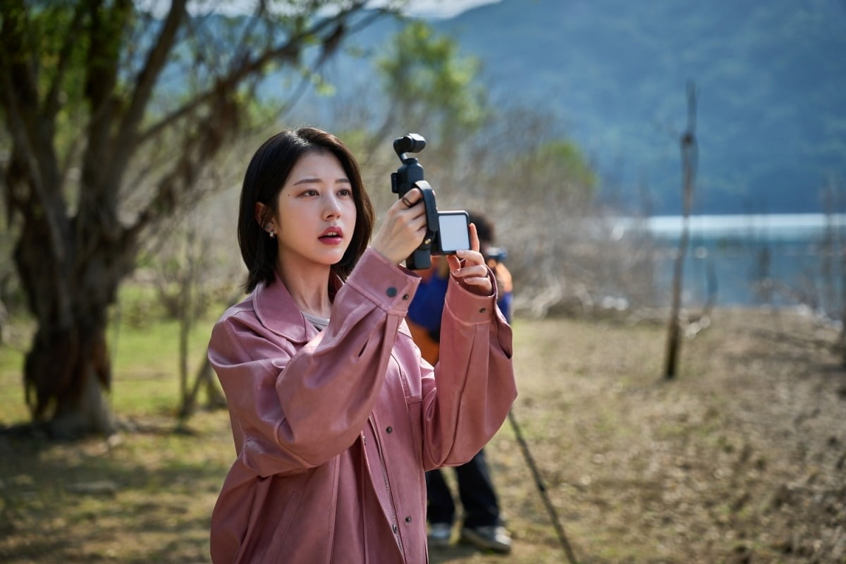 장다아가 김혜윤과 호흡을 맞췄다./사진=쇼박스, 영화 '살목지' 예고편 캡처