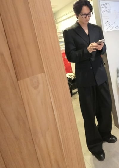 '184cm' 김남길, 팬 납치설 휩싸였는데…카메라에 전부 안 담겨