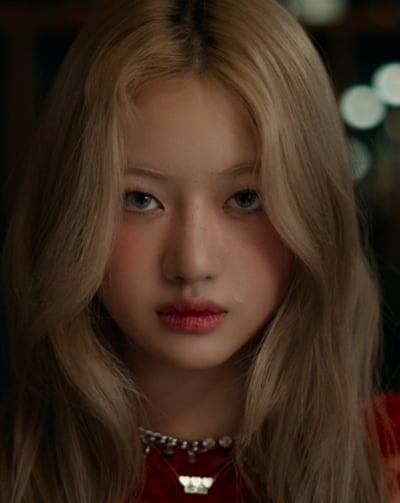 춤추던 아기가 언제 이렇게 커서…나하은, 국밥집서 화려한 손목 스냅