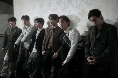 엑소, 오늘(8일) 데뷔 14주년…"위아원 하자!" [일문일답]