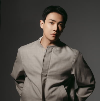 짠돌이로 유명했던 아이돌 출신 30대 남배우…광고 모델 계약 후 부티 흐르는 분위기 자랑