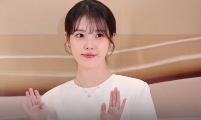 아이유, “남동생 나랑 닮았는데…사실 ‘이 얼굴’일 때”
