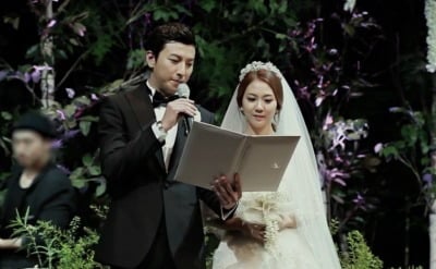 박건형, ♥11살 연하 이채림과 세기의 결혼…"파리서 프로포즈, 주저 앉아 울어" ('라스')