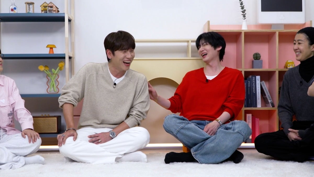 '옥탑방의 문제아들'에 출연하는 가수 케이윌과 배우 안재현 / 사진제공=KBS