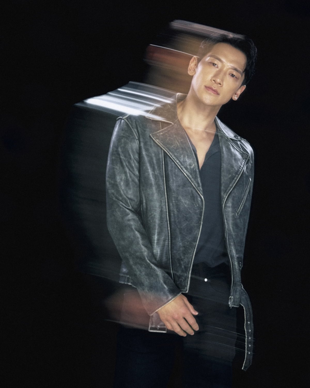 넷플릭스 '사냥개들 2'에 출연한 가수 겸 배우 정지훈 / 사진제공=넷플릭스