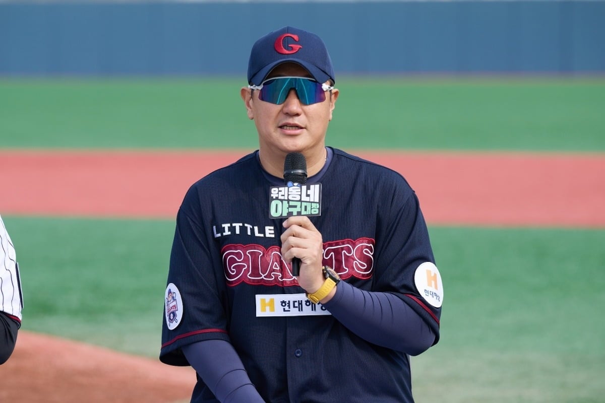 '우리동네 야구대장'에 출연하는 전 야구선수 이대호 / 사진제공=KBS