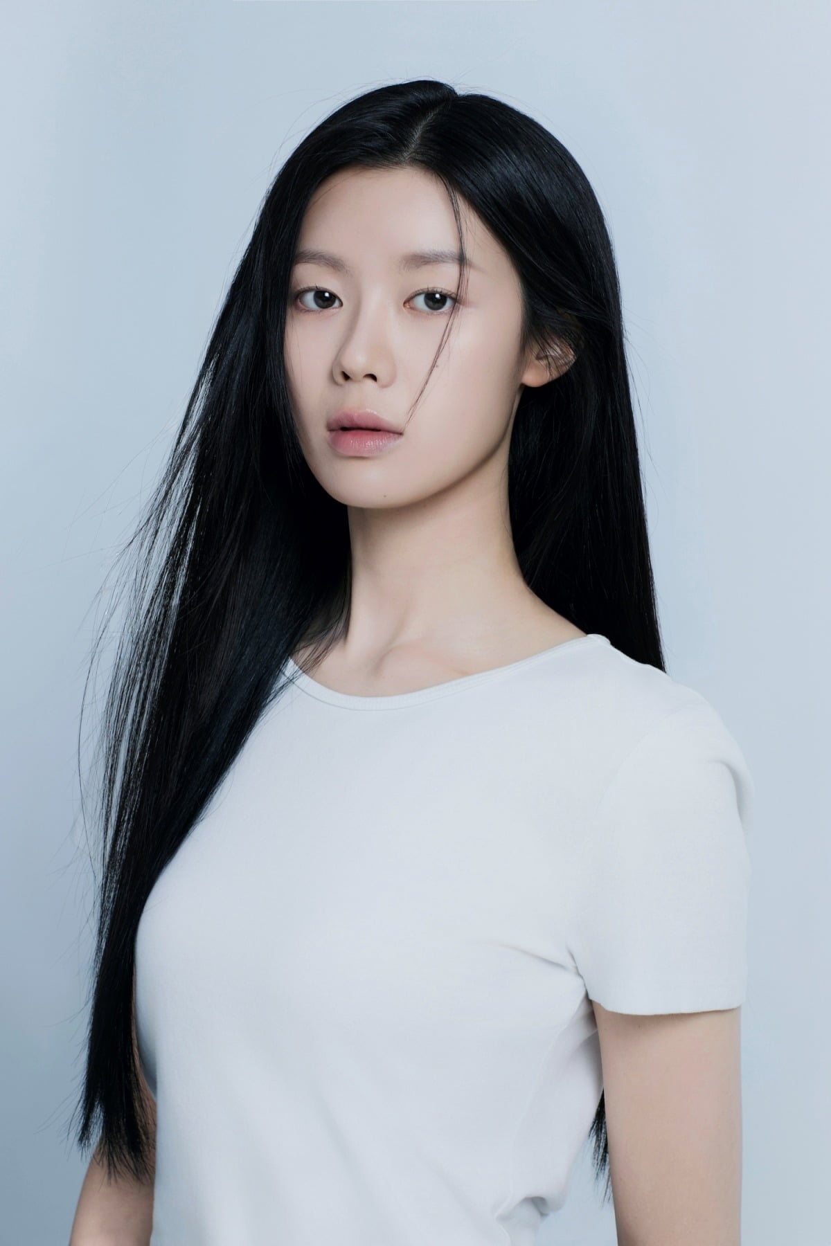 정이주가 흰엔터와 전속계약을 체결했다./사진제공=흰엔터테인먼트