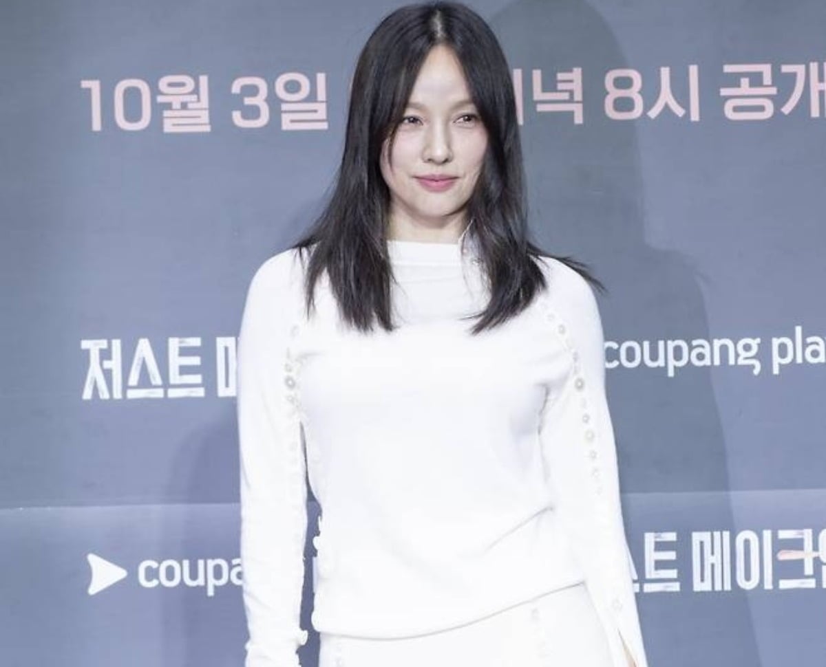 이효리가 부친상을 당했다./