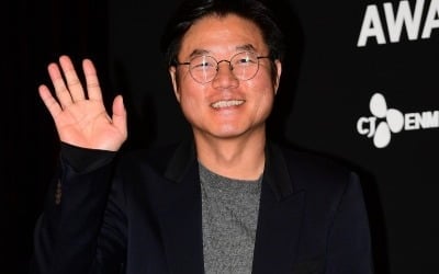 [공식] 나영석 PD, 마침내 기쁜 소식 전했다…9년 만에 '꽃보다 청춘' 리미티드 컴백