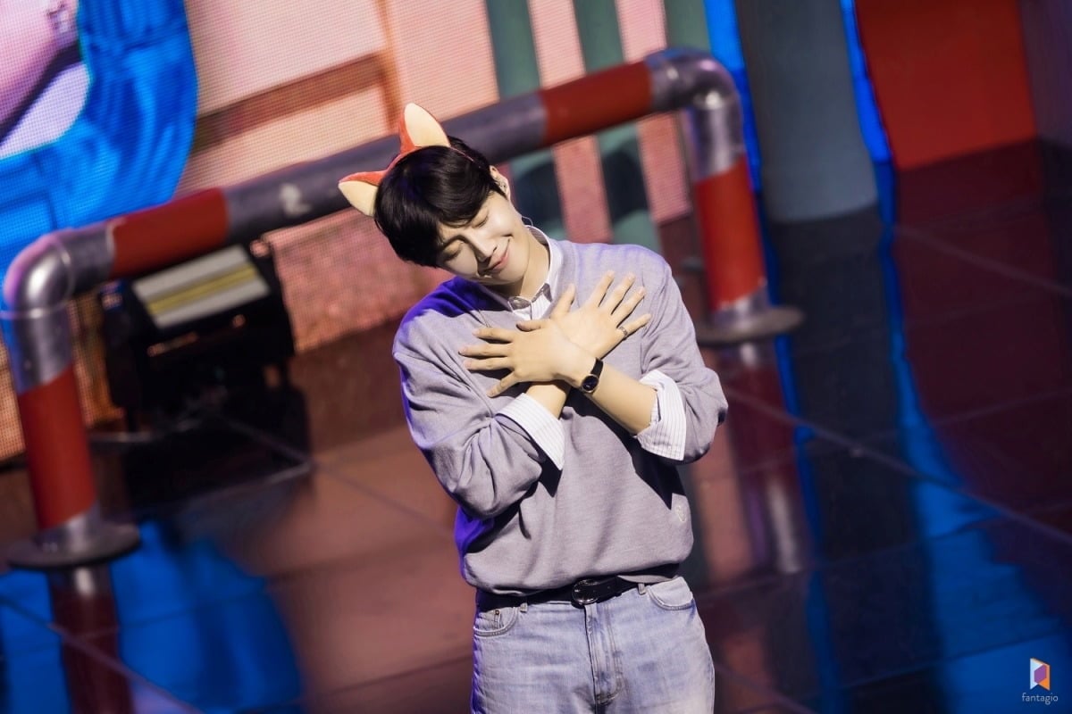 올해 초 탈세 논란에 휘말렸던 배우 김선호(소속 판타지오)가 서울 팬미팅을 통해 팬들에게 잊지 못할 시간을 선사했다./사진제공=판타지오