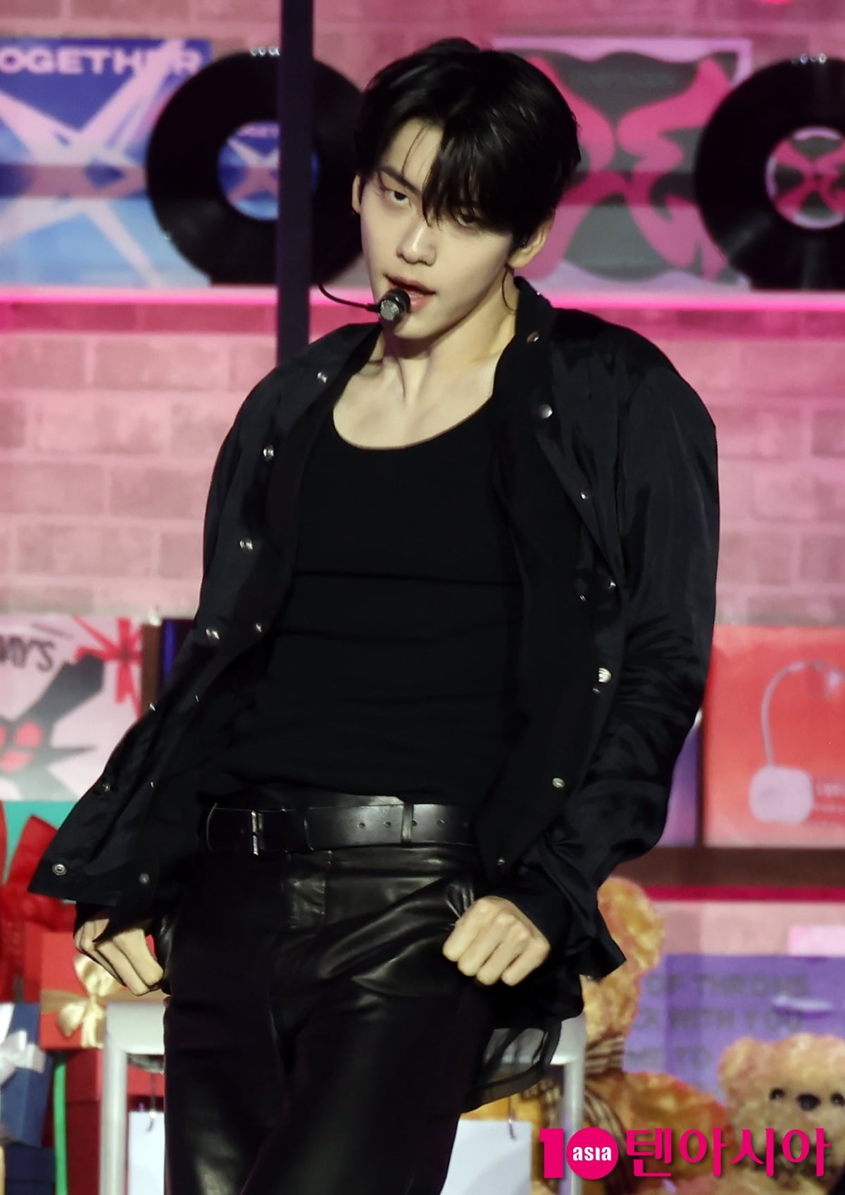 투모로우바이투게더 수빈, 상남자의 샤프한 비주얼[TEN포토]