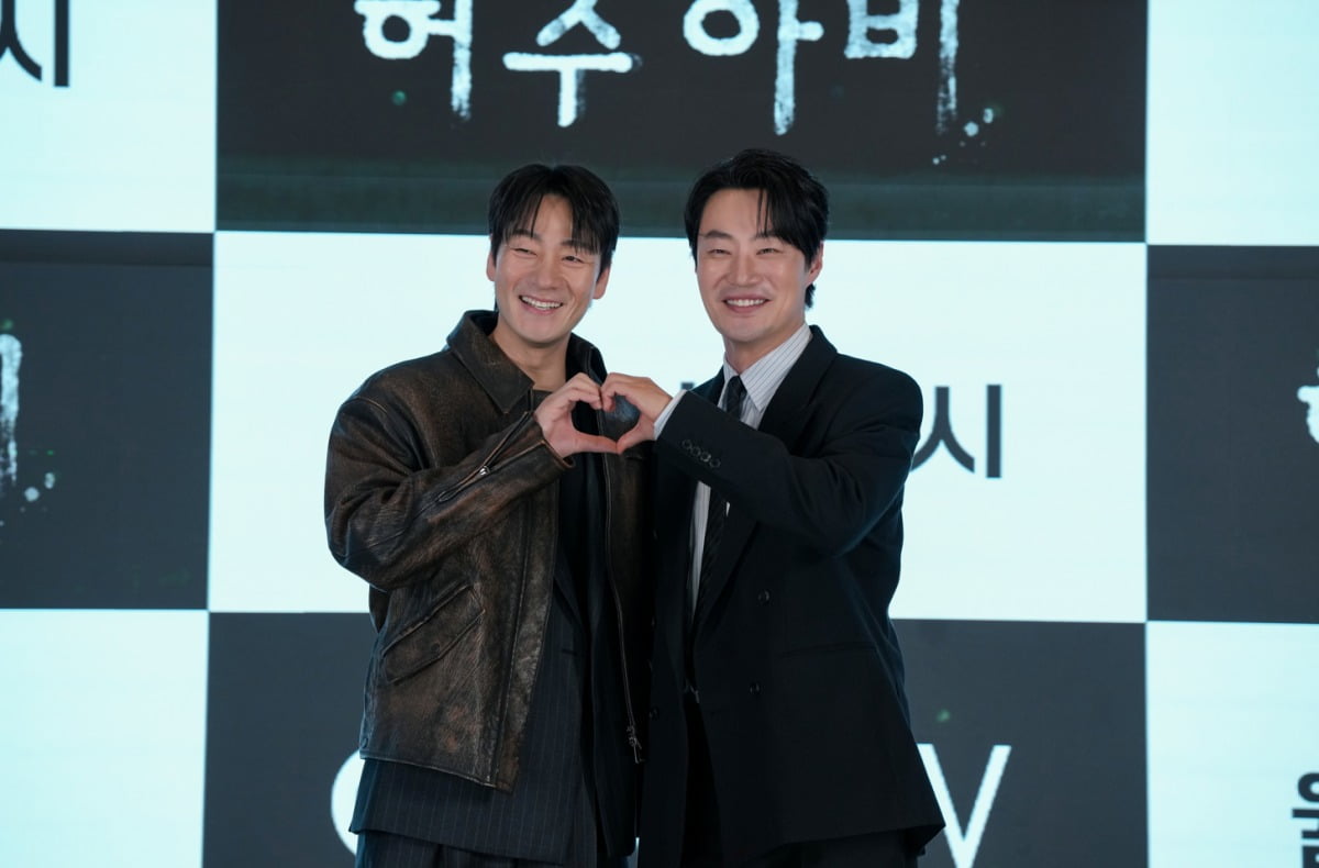 ENA 월화드라마 '허수아비'에 출연하는 배우 박해수, 이희준 / 사진제공=KT스튜디오지니