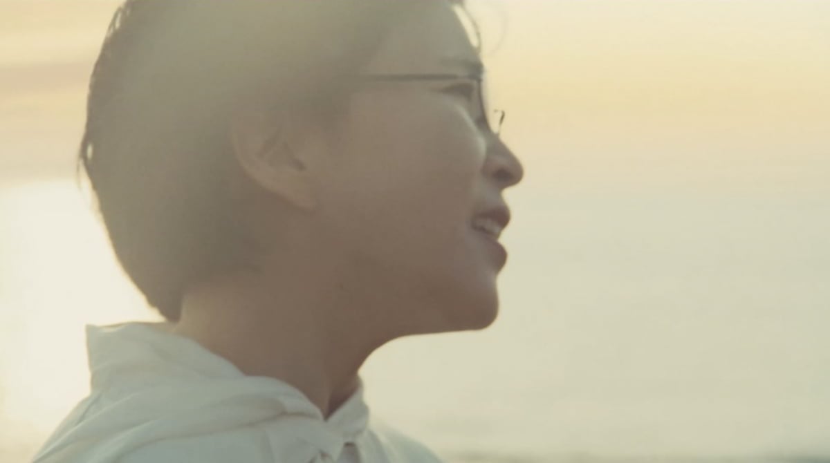 가수 이선희가 신곡 발표를 하루 앞두고 티저 영상을 공개하며 본격적인 컴백 준비에 나섰다.
사진제공= 초록뱀엔터테인먼트