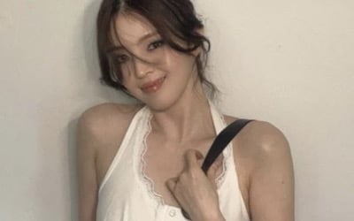 '전신 타투 제거' 한소희, 치골 옆에 남겨둔 은밀한 꽃 타투 슬쩍