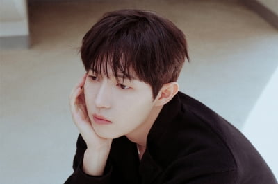 김재환, 봄에 가을 감성 가득한 모습…컴백 딱 7일 남았다