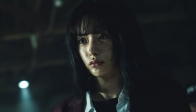 나나, 몰라보게 달라진 비주얼…수척한 얼굴→복합적인 감정 그려내 ('클라이맥스')