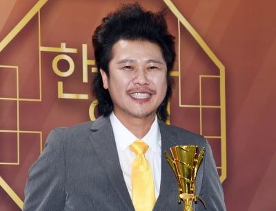 결혼 10년차라더니…육중완, 충격적 일상 공개했다 아침부터 소주 한잔 "갔네 갔어" ('동상이몽')[종합]