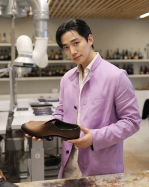 이준호, 벨루티 장인정신 따라 떠난 여정…'A Journey in Craft' 공개