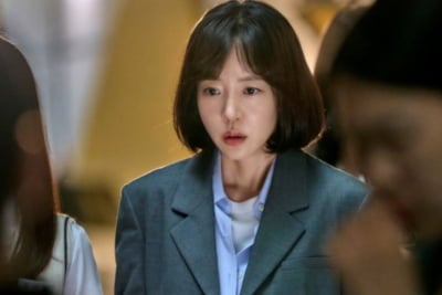 임수정, 시청률 2%대 찍고 혹평 받았지만…건물주→거미집까지 열일 행보