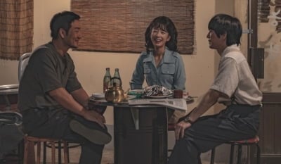 박해수, 곽선영과 각별한 사이였다…함께 나고 자란 절친, 시골로 좌천 후 재회 ('허수아비')