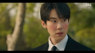 유연석, 이솜에 직진 고백하다 '개 빙의' 됐다…역대급 '황당' 엔딩 ('신이랑') [종합]