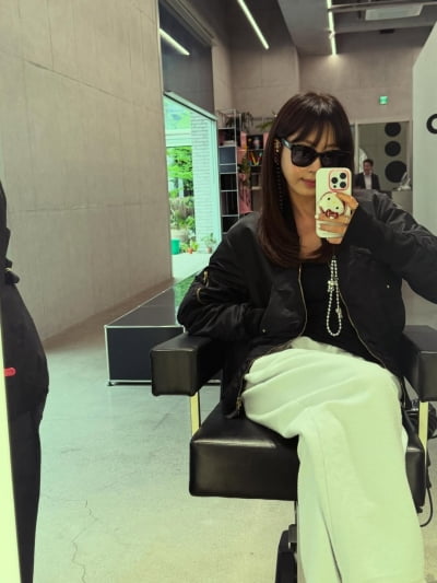 '47세 미혼' 강예원, 나이 안 믿기는 자기관리…"뿌염 2주도 못 참아"