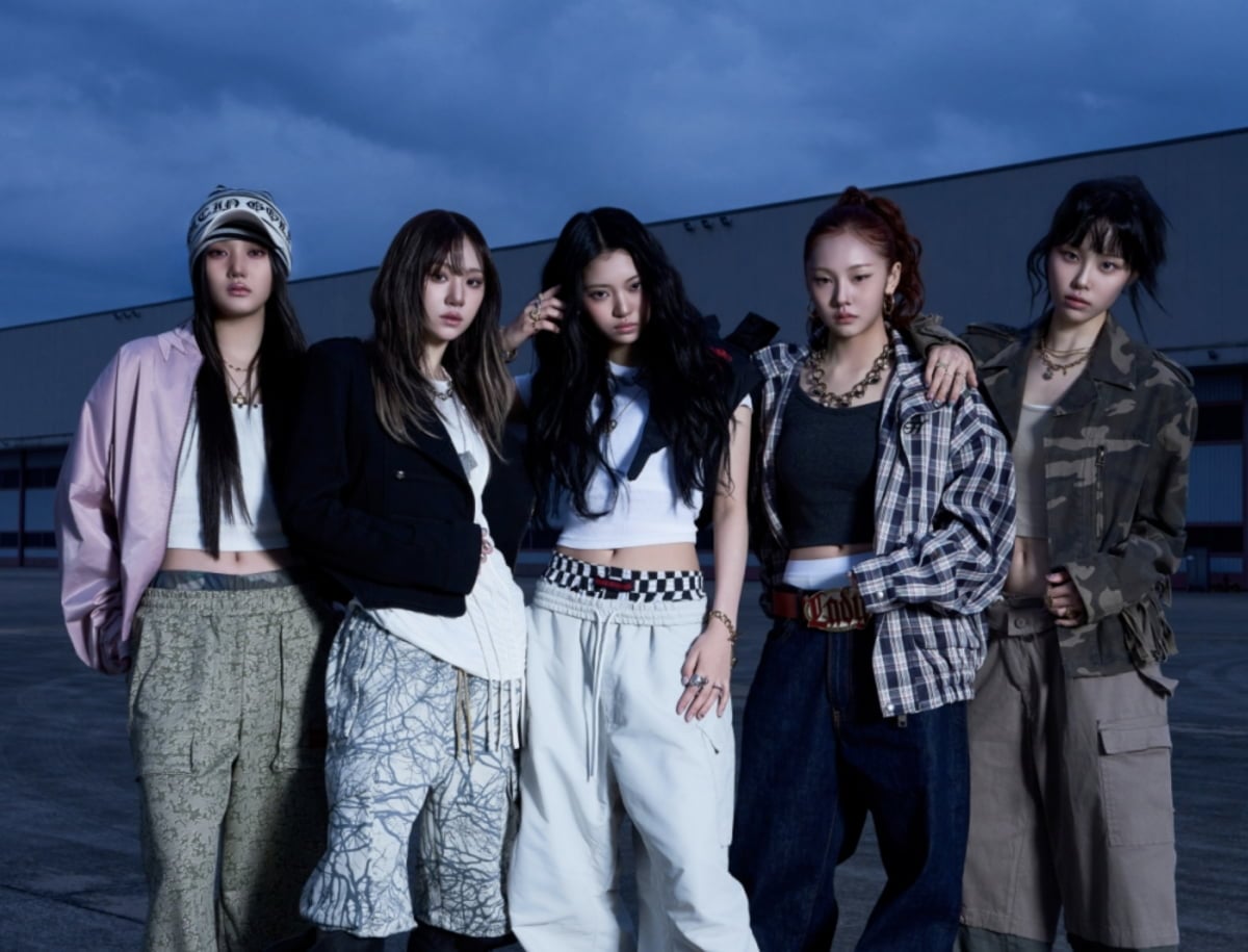 AOMG가 선보이는 첫 걸그룹 키비츠(Keyveatz)가 5인조 멤버 구성을 확정했다.
그룹 키비츠/사진제공=AOMG