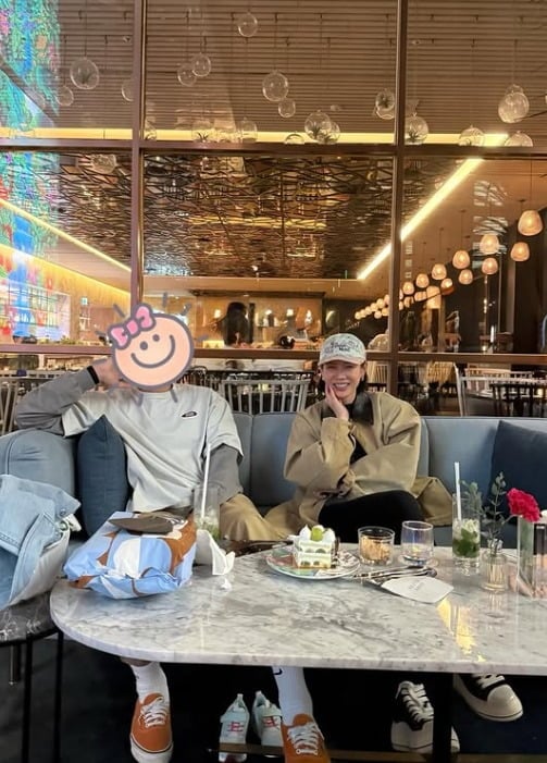 사진=손예진 SNS