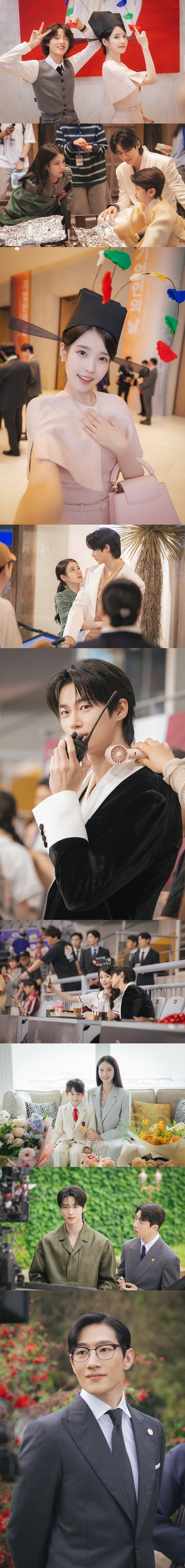 '21세기 대군부인' 측이 배우들의 케미스트리가 담긴 비하인드 사진을 공개했다./사진제공=MBC